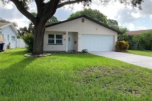 1319 35th St N, Saint Petersburg, FL 33713 - Photo 1