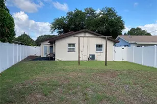 1319 35th St N, Saint Petersburg, FL 33713 - Photo 15