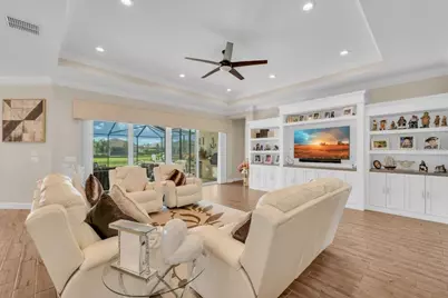 4906 Pamplona Court, Wimauma, FL 33598 - Photo 9