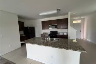 7557 Tuscan Bay Cir, Wesley Chapel, FL 33545 - Photo 5