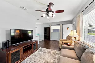 12400 Park Blvd, Seminole, FL 33772 - Photo 13