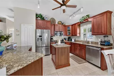 3132 Beaver Pond Trail, Valrico, FL 33596 - Photo 7