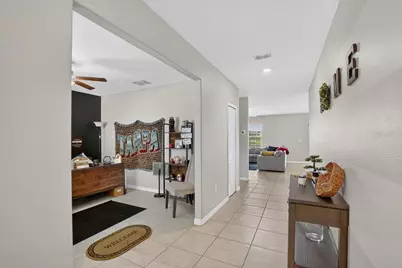 13009 Meadow Pond Place, Riverview, FL 33579 - Photo 9