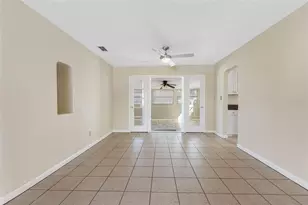 4711 28th Ave N, Saint Petersburg, FL 33713 - Photo 9