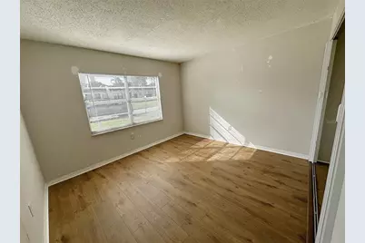 1279 Mission Hills Boulevard, Clearwater, FL 33759 - Photo 7