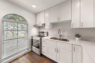 1975 W Bay Dr, Largo, FL 33770 - Photo 13