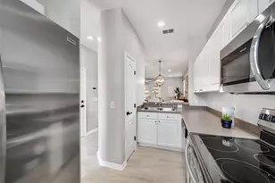 2101 W De Leon St, Tampa, FL 33606 - Photo 11