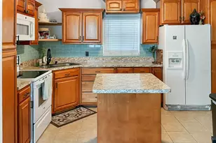 1014 Roosevelt Ave, Brooksville, FL 34604 - Photo 3