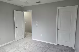 10259 Villa Palazzo Ct, Tampa, FL 33615 - Photo 35