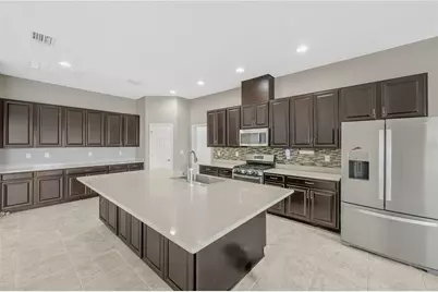 5830 Watercolor Drive, Lithia, FL 33547 - Photo 11