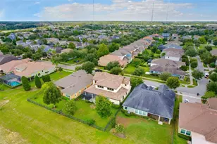 5830 Watercolor Dr, Lithia, FL 33547 - Photo 41