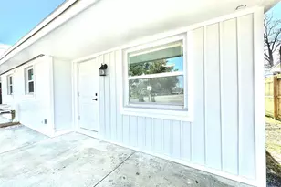 10656 101st Ave, Seminole, FL 33772 - Photo 1