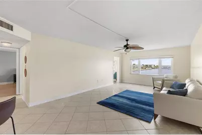 4775 Cove Circle #202, Saint Petersburg, FL 33708 - Photo 7