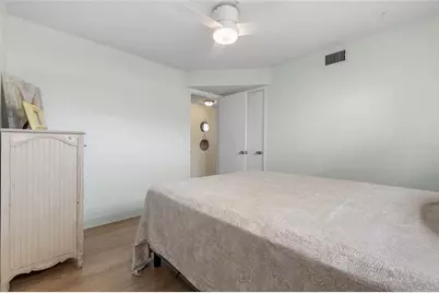 4775 Cove Circle #202, Saint Petersburg, FL 33708 - Photo 19