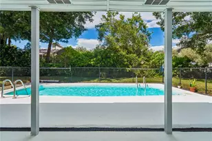 1131 Lancer Ln, Tarpon Springs, FL 34689 - Photo 37