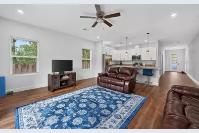 8118 N Semmes Street, Tampa, FL 33604 - Photo 5