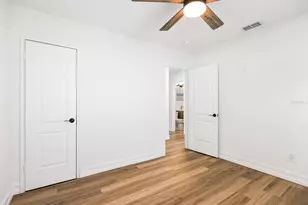 4006 S Shamrock Rd, Tampa, FL 33611 - Photo 19