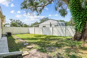 4006 S Shamrock Rd, Tampa, FL 33611 - Photo 25