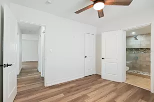 4006 S Shamrock Rd, Tampa, FL 33611 - Photo 15