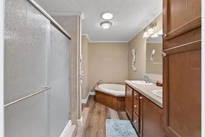 10039 Sterling Avenue, Dade City, FL 33525 - Photo 11