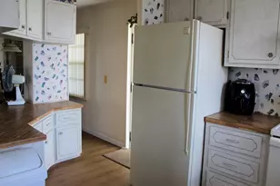 802 Date Palm St, Largo, FL 33778 - Photo 5