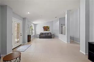 9211 Mill Cir, Tampa, FL 33647 - Photo 5