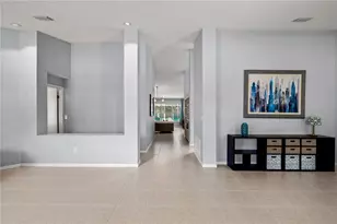9211 Mill Cir, Tampa, FL 33647 - Photo 3