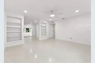6100 35th Avenue N, Saint Petersburg, FL 33710 - Photo 17