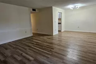1712 Belleair Forest Dr, Belleair, FL 33756 - Photo 3