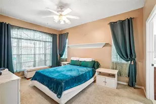 1605 Sand Hollow Ln, Valrico, FL 33594 - Photo 17