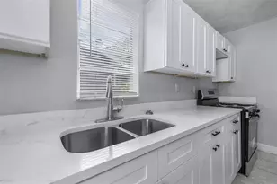 1311 Prescott St S, Saint Petersburg, FL 33712 - Photo 11