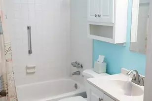 1904 Canterbury Ln, Sun City Center, FL 33573 - Photo 17