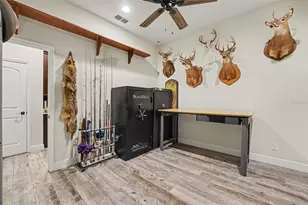 5231 Joe King Rd, Plant City, FL 33567 - Photo 27