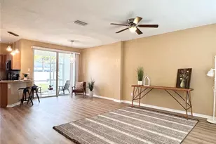 12276 Country White Cir, Tampa, FL 33635 - Photo 7