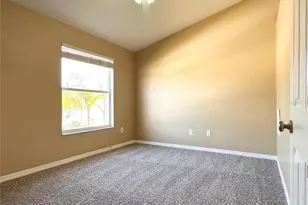 12276 Country White Cir, Tampa, FL 33635 - Photo 15