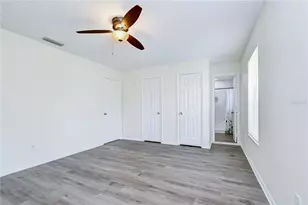 9703 Fox Hollow Rd, Tampa, FL 33647 - Photo 13
