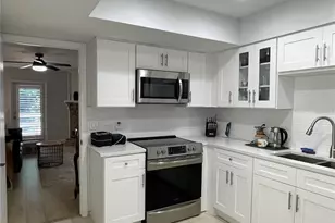 2927 W Gandy Blvd, Tampa, FL 33611 - Photo 27
