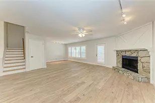 2927 W Gandy Blvd, Tampa, FL 33611 - Photo 19