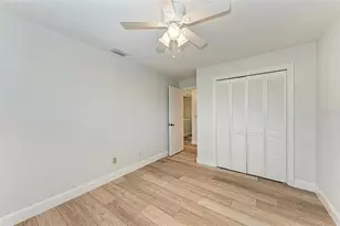 2927 W Gandy Blvd, Tampa, FL 33611 - Photo 35