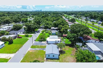 7580 Meadowlawn Drive N, Saint Petersburg, FL 33702 - Photo 37