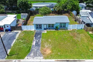 7580 Meadowlawn Dr N, Saint Petersburg, FL 33702 - Photo 33