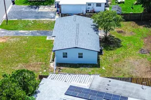 7580 Meadowlawn Dr N, Saint Petersburg, FL 33702 - Photo 39