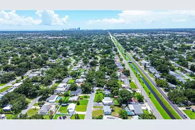 7580 Meadowlawn Drive N, Saint Petersburg, FL 33702 - Photo 41