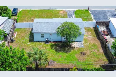 7580 Meadowlawn Drive N, Saint Petersburg, FL 33702 - Photo 31