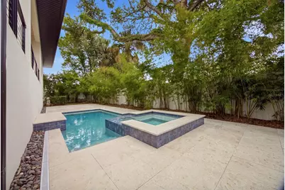 5104 W Evelyn Drive, Tampa, FL 33609 - Photo 37