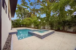 5104 W Evelyn Dr, Tampa, FL 33609 - Photo 37