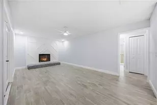 2005 Russell Dr, Tampa, FL 33618 - Photo 13