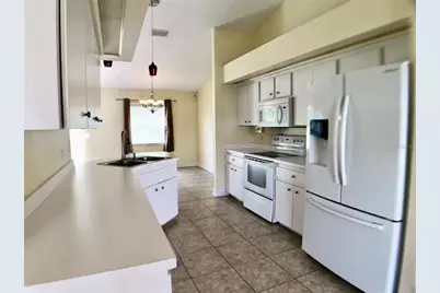 3072 Thoroughbred Loop W, Lakeland, FL 33811 - Photo 9
