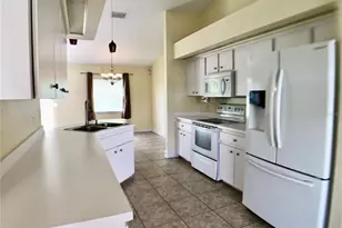 3072 Thoroughbred Loop W, Lakeland, FL 33811 - Photo 9