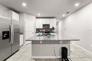 2759 Scarlet Bay Pl, Brandon, FL 33510 - Photo 11